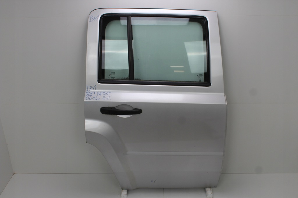 фото №1, Дверь правый задняя задние jeep patriot 06-12r ps2