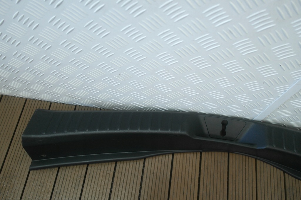 фото №7, Mazda cx-5 ii kf 17-21 молдинг накладка защита поперечина заднего kb7w-6889x оригинальный номер