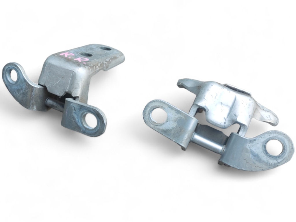 фото №1, Toyota prius + plus 12-20 петли дверь задних правых правый задняя