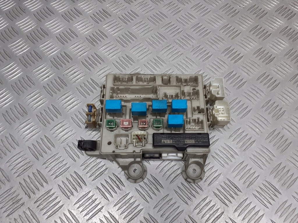 фото №1, Коробка предохранителей toyota previa ii 2.0 d4d