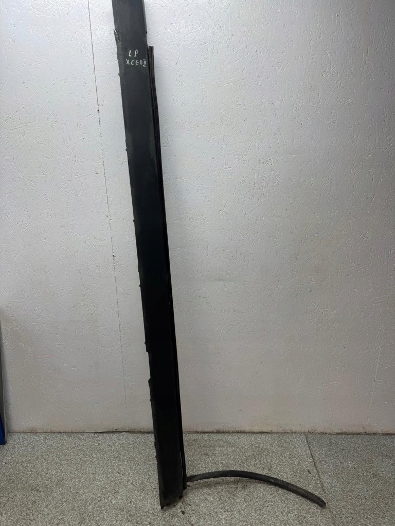 фото №1, Молдинг порог левая volvo xc60 ii 2017-2024 31420622