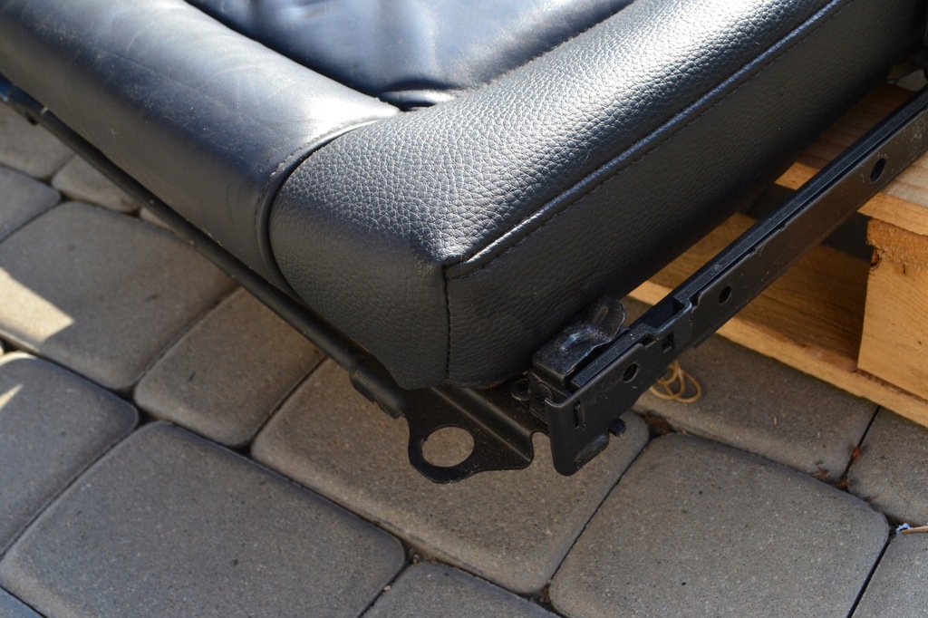 фото №8, Сиденья 3 trzeci ряд кожаный volvo xc90 i lift