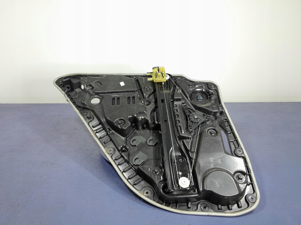 фото №4, Mercedes gle w167 підйомник скло задня задній правий a1677303101