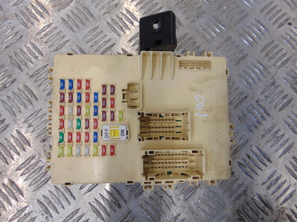 фото №1, Hyundai i40 коробка запобіжників 11-