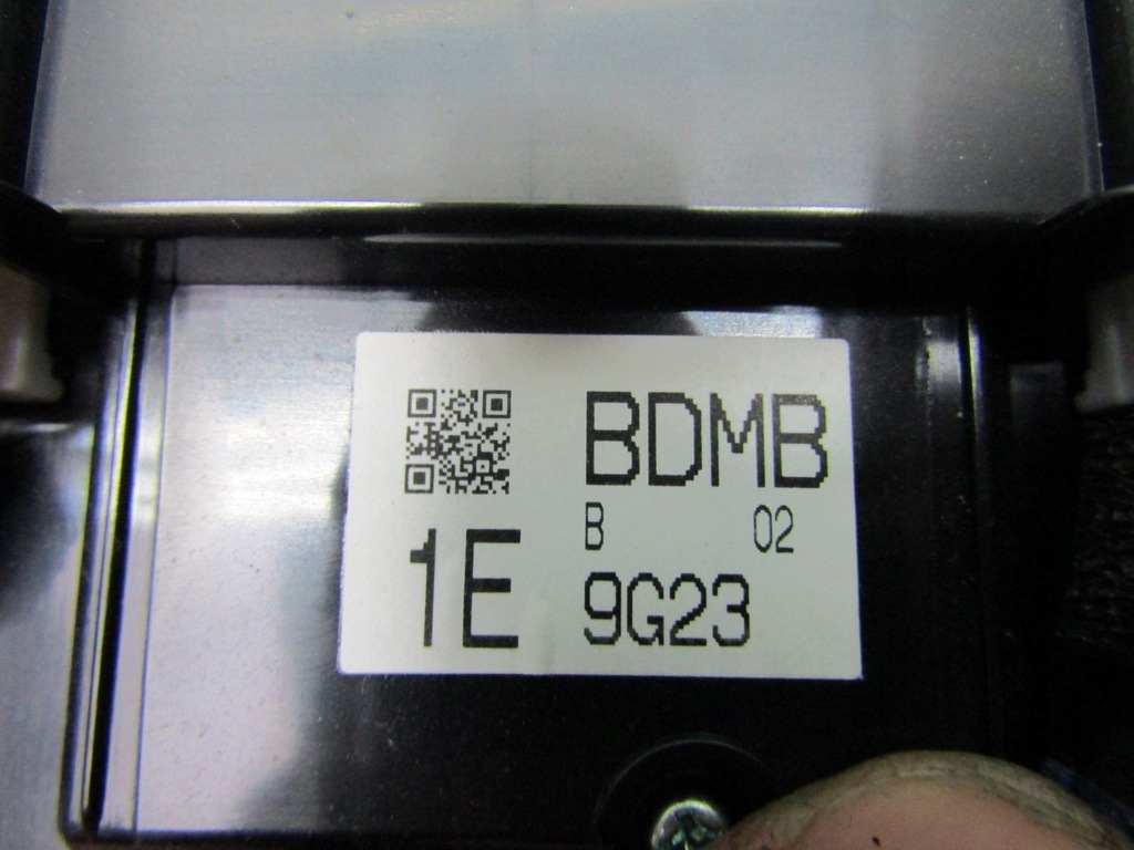 фото №7, Mazda 3 bp iv 20r лампа кабины освещение салона