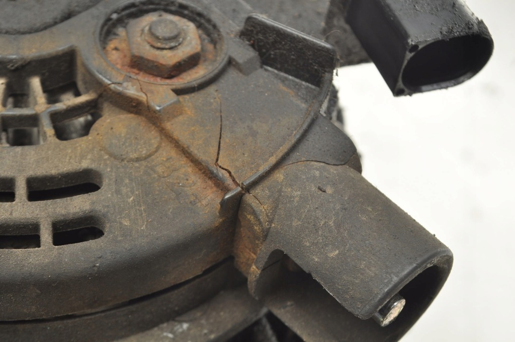 Mercedes w211 2.2 cdi генератор a0121545902 Цена