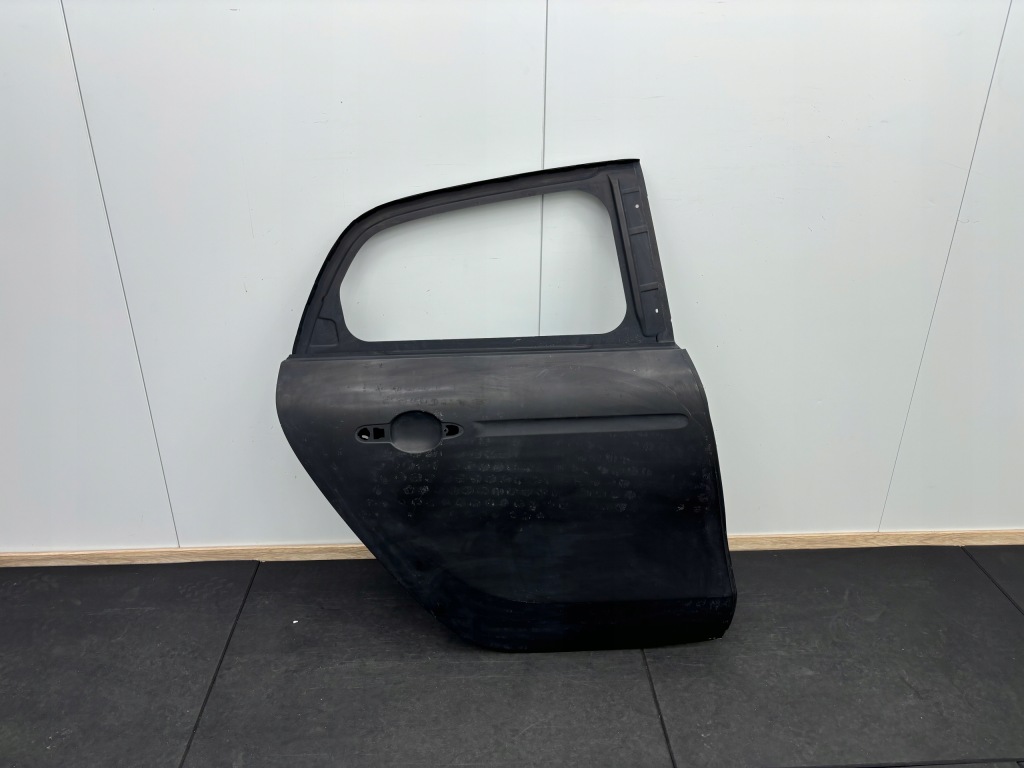 Купить Smart forfour a453 2014r-- дверь правое  задняя задняя новая  оригинальные