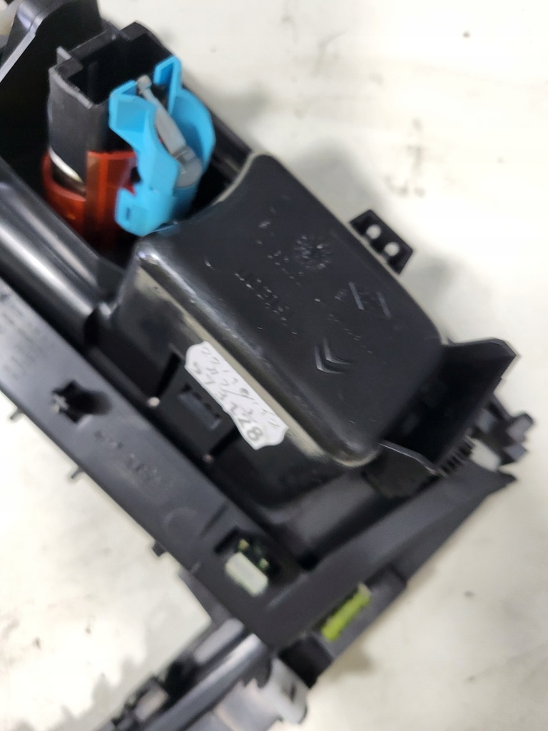 фото №12, Dekor панель средний citroen ds5 96661742zd 9802390877