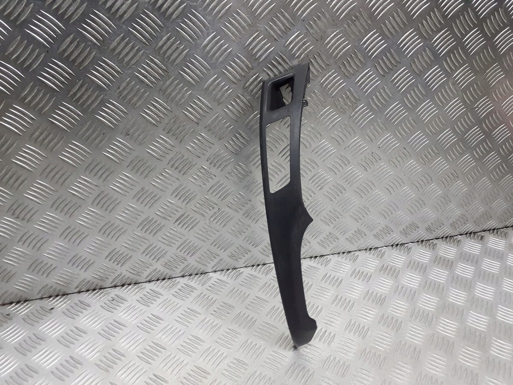 фото №1, Молдинг консоли правая toyota yaris ii