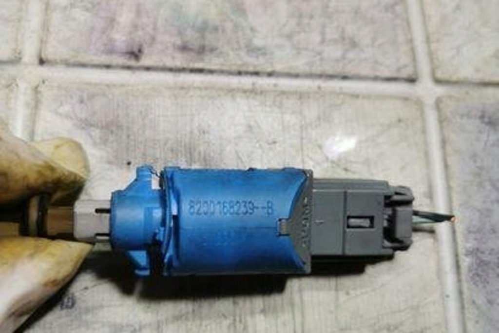 фото №1, Датчик педалі гальма renault grand scénic ii jm0/1_ 8200168239b 1.5l