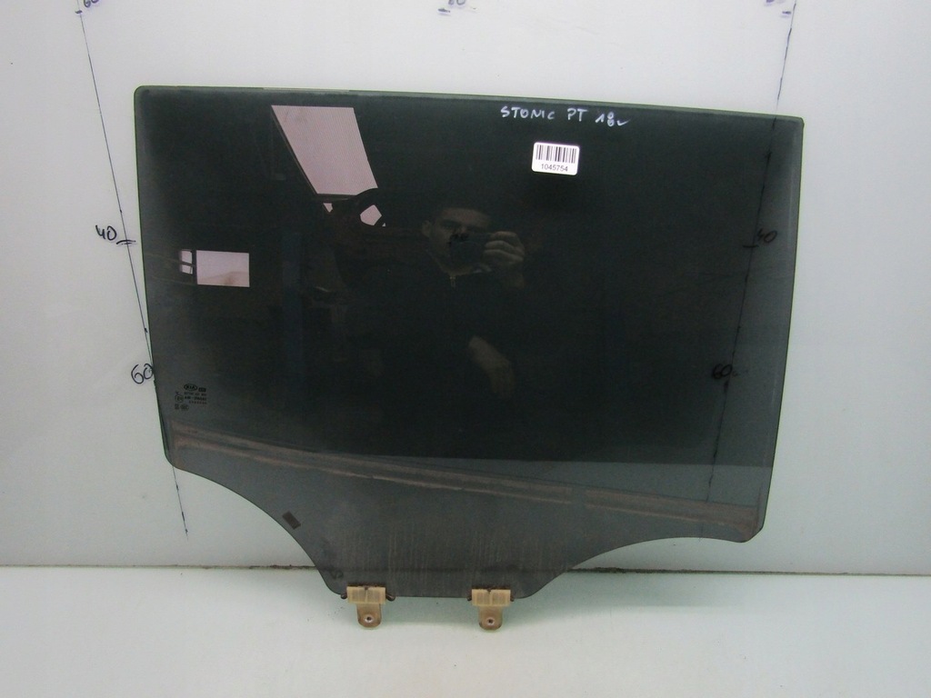 фото №1, Stonic 18r скло двері права задня правий задня задня