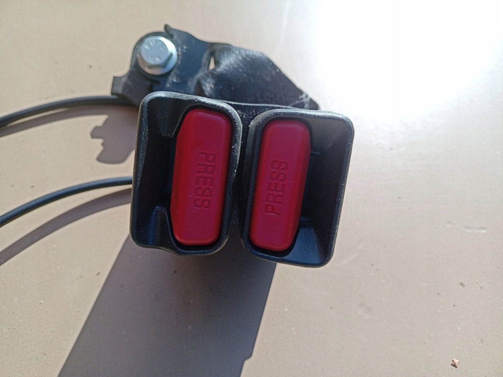 фото №2, Кліпса поперечина задня кронштейн renault kadjar