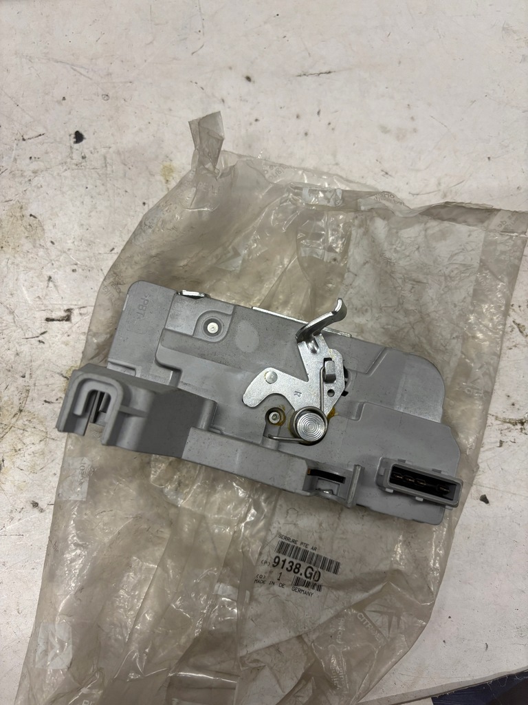 фото №1, Замок двері задніх правих - 9138.g0