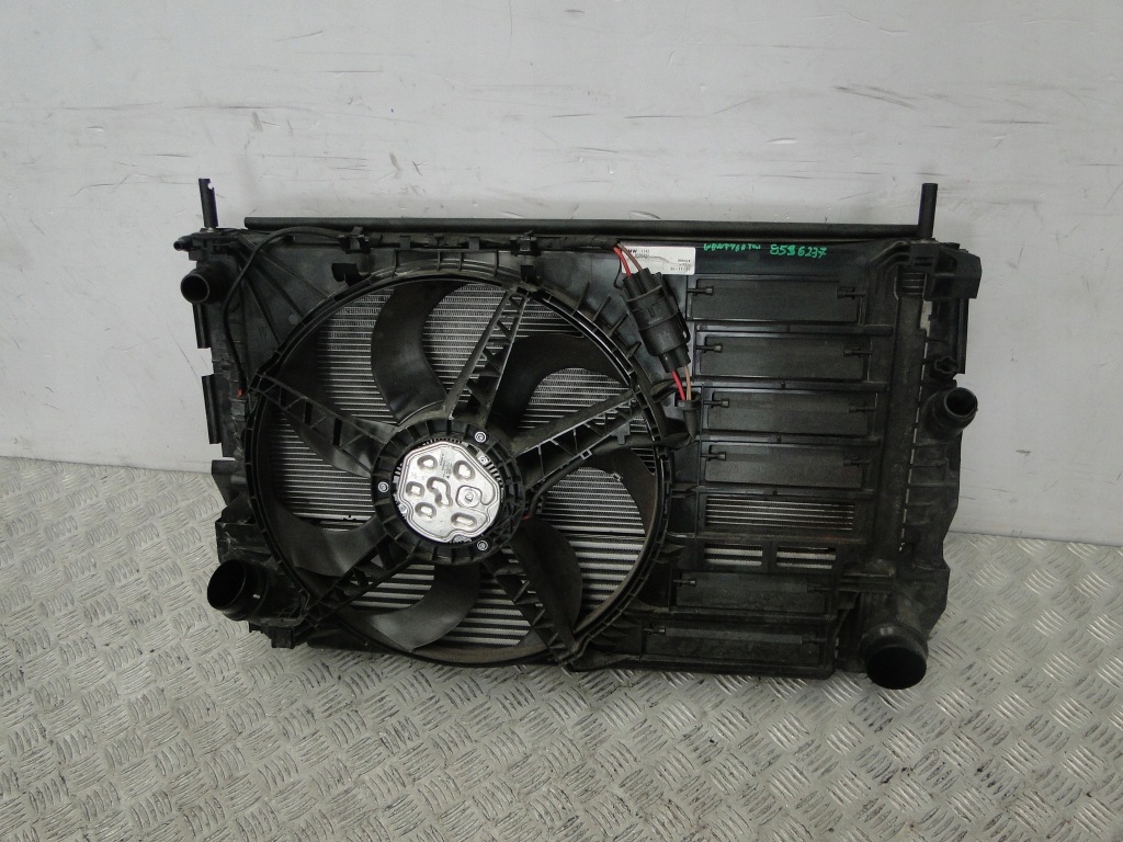 Ремінь передній bmw 1 f40 2019 1.5d 7459878 8596237 радіатор вентилятор балка Оригінал