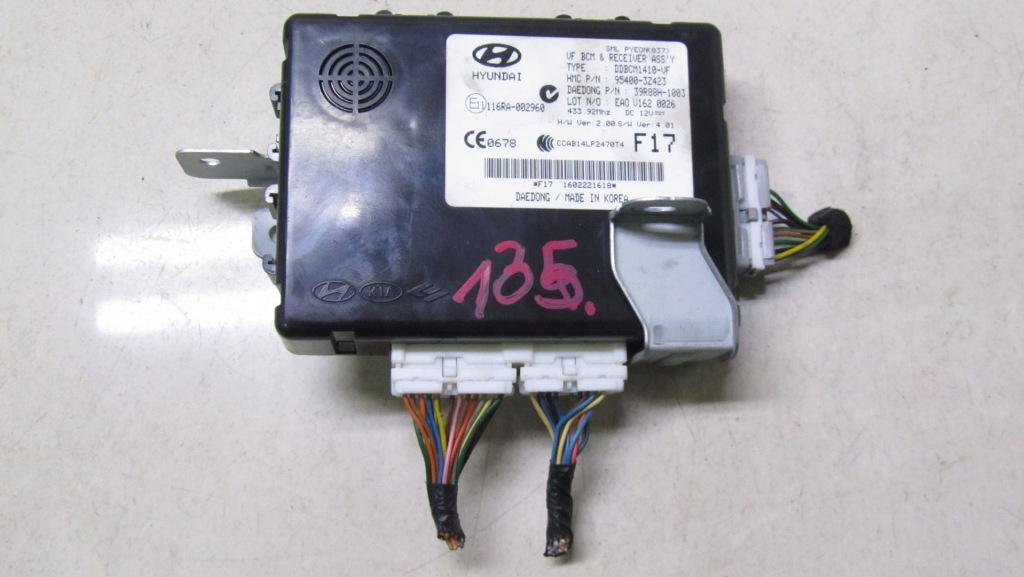 фото №1, Hyundai i40 lift модуль блок управления 95400-3z423