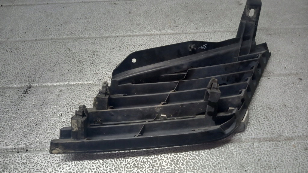 фото №6, Решітка бампера перед правий nissan primera p12 1.9dci 03r