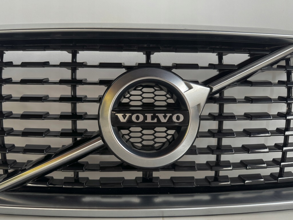 фото №4, Volvo xc60 ii r-design решётка радиатора решётка радиатора оригинальный
