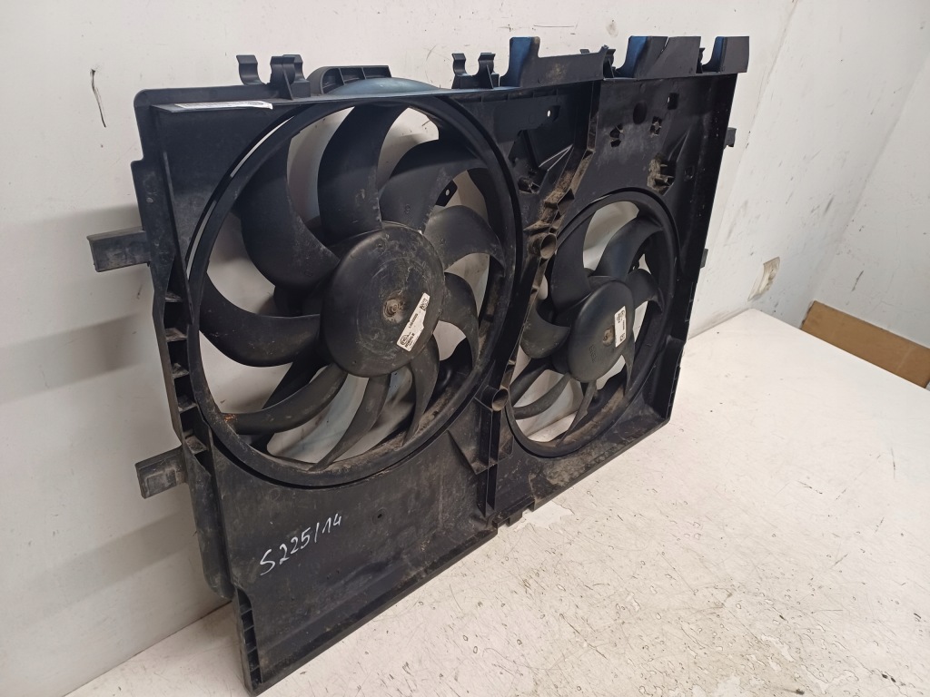 Fiat ducato 3 3 рестайлінг  корпус вентилятори радіатора fa323008 Недорого