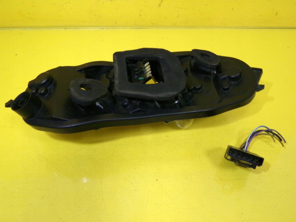 Вкладиш лампи задній лівий задній opel corsa d 89037853a nr450 Ціна