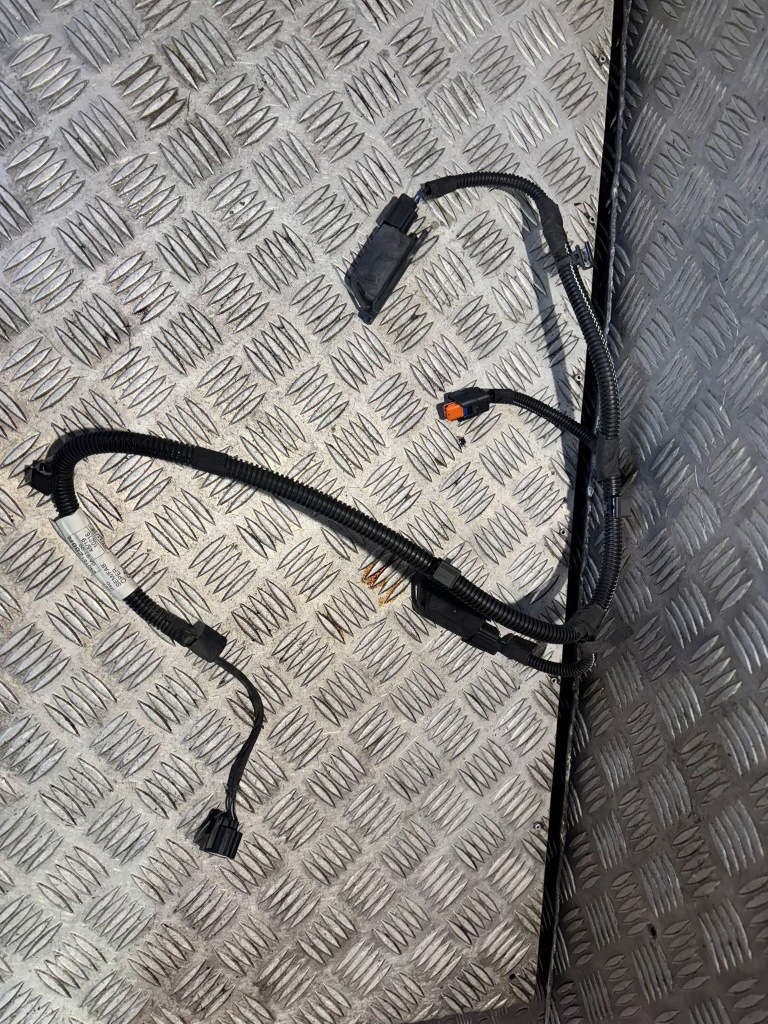 фото №1, Renault clio v джгут бампера задня ліхтарі