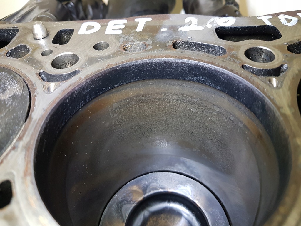 фото №10, Dół двигателя блок vw audi seat skoda 2.0 tdi det