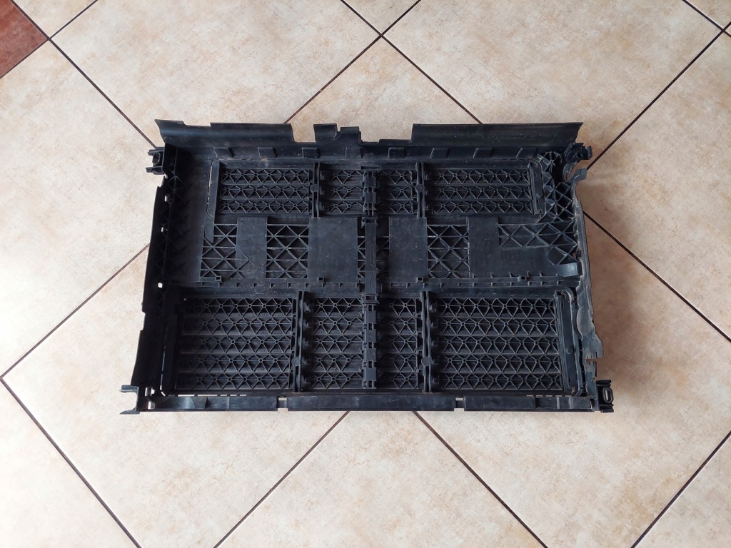 фото №8, Жалюзи - citroen c4 picasso ii lift c5 aircross - peugeot 3008 ii 5008 ii