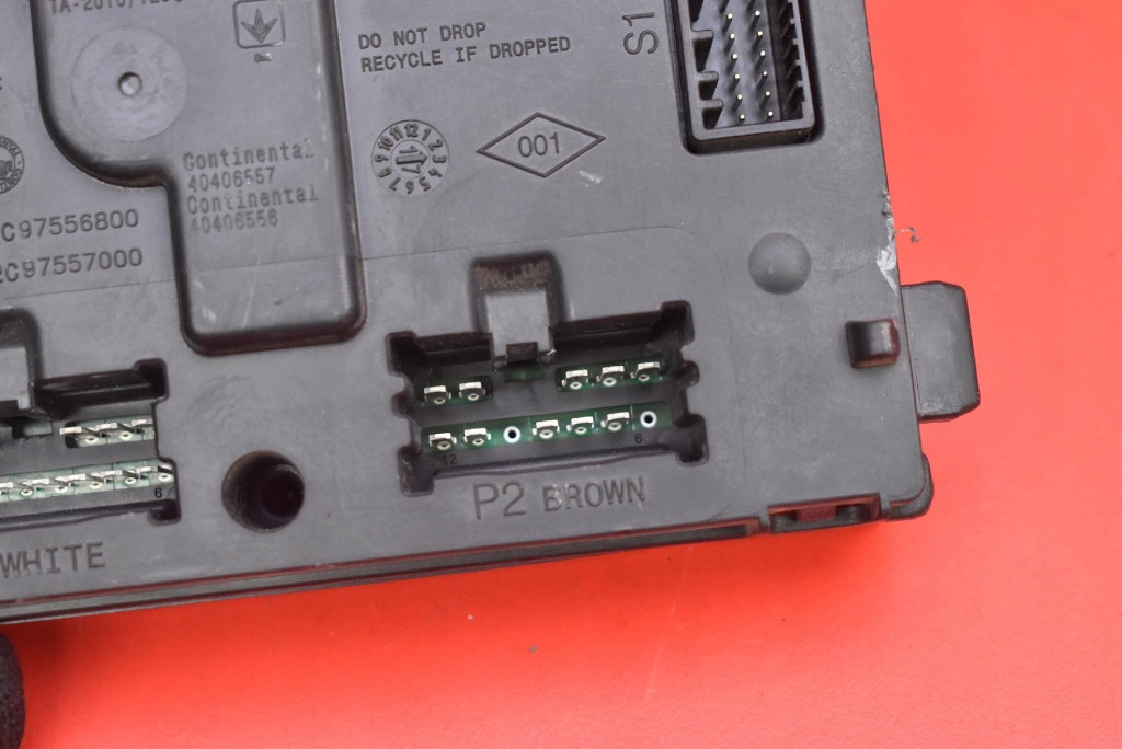 фото №10, Блок управления модуль bcm 284b10447r dacia dokker 1.6 sce 102 km lift 17-21