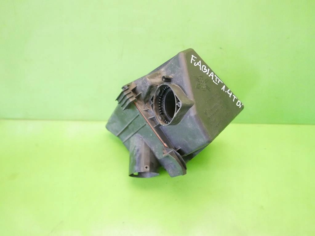 фото №1, Корпус фільтра повітря skoda fabia ii 1.4tdi 06-