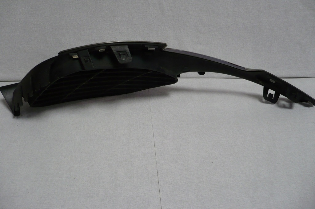 фото №12, Peugeot 308 ii 2 t9 13- решётка бампера правая перед оригинал