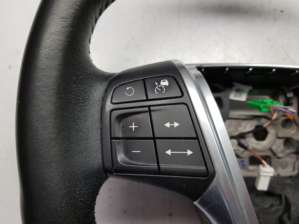 фото №10, Volvo xc60 i lift 13-17r воздуховод кожаный