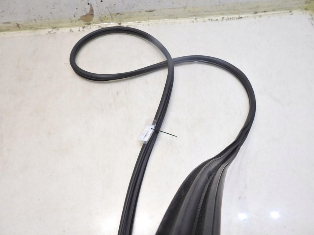 фото №3, Прокладка дверь правый перед subaru forester iii