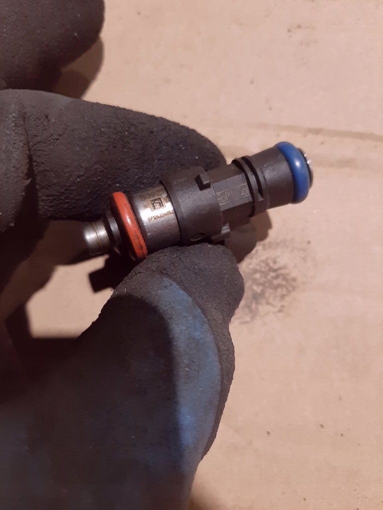 фото №11, Форсунки пального do ford fusion mazda cx-9 07124224052