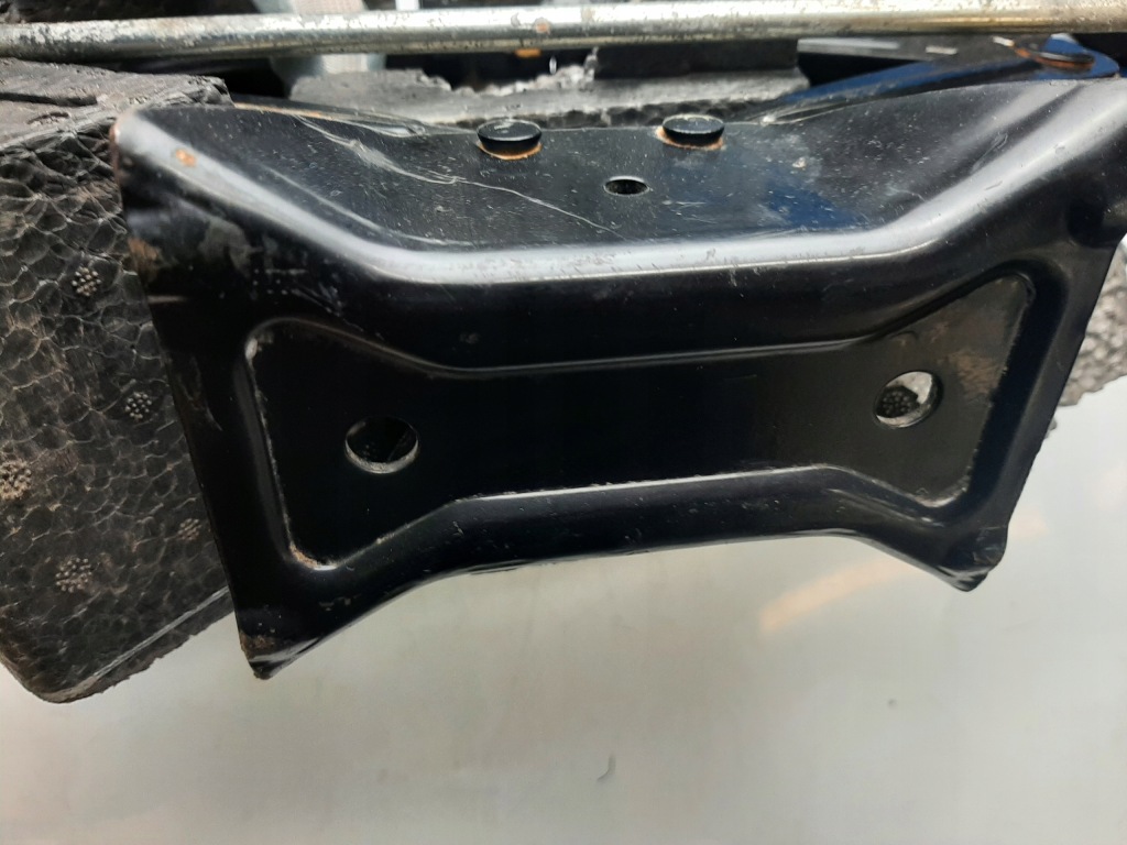 фото №4, Вкладиш домкрат ford b-max ay11-17009-ab