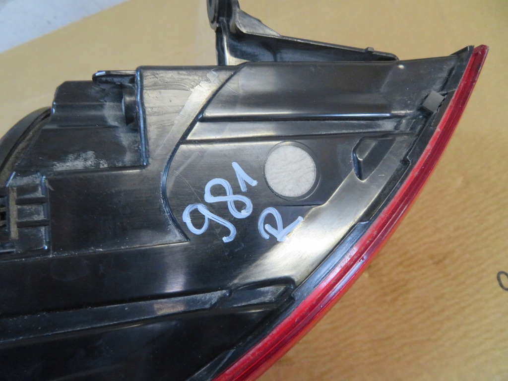 фото №15, Лампа задняя левая 8w9945069 audi a4 b9 kombi