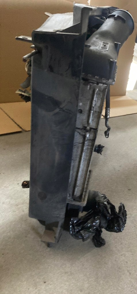 Радиатор воды вентилятор citroen c4 1.6 hdi 9653700380 в Украине