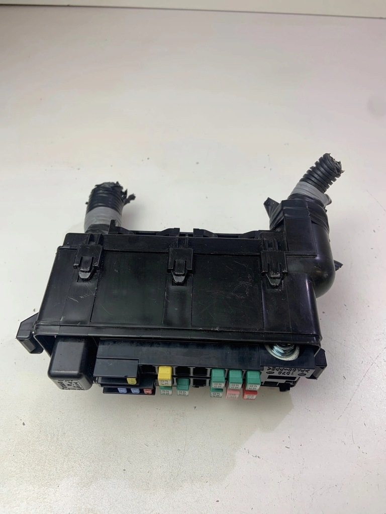 фото №8, Коробка предохранителей nissan micra k13