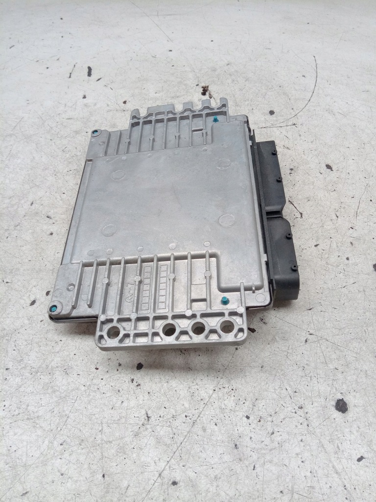 фото №5, Nissan primera p12 1,8 блок управления бортовой компьютер mec32-601