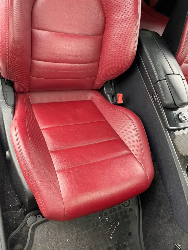 фото №1, W207 e400 c207 середина обивка czerwona amg сиденья заднее сиденье mercedes