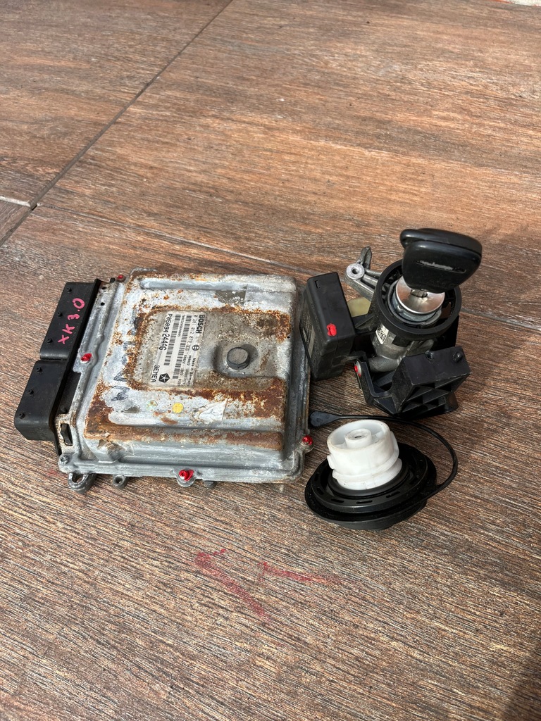 фото №11, Jeep commander 5-10r xk 3.0 бортовой компьютер блок управления