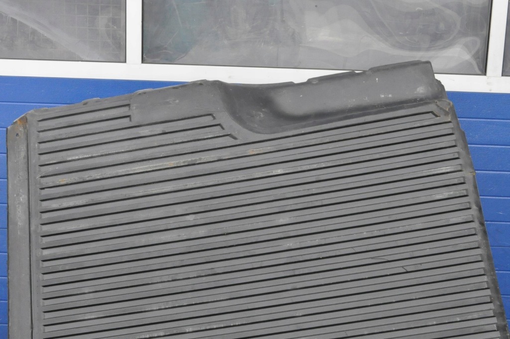 фото №3, Mitsubishi l200 пол кузов