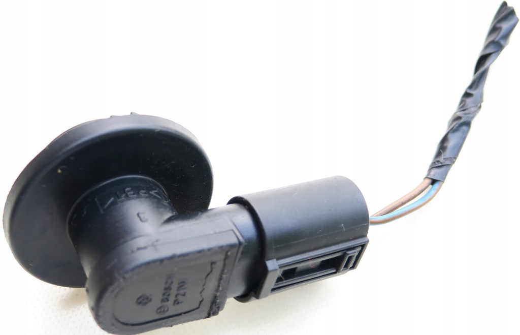 фото №1, Разъём колодка лампы перед bosch bmw