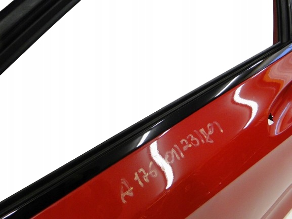 Купити Mercedes w176 176 молдинг двері ліва ніч amg