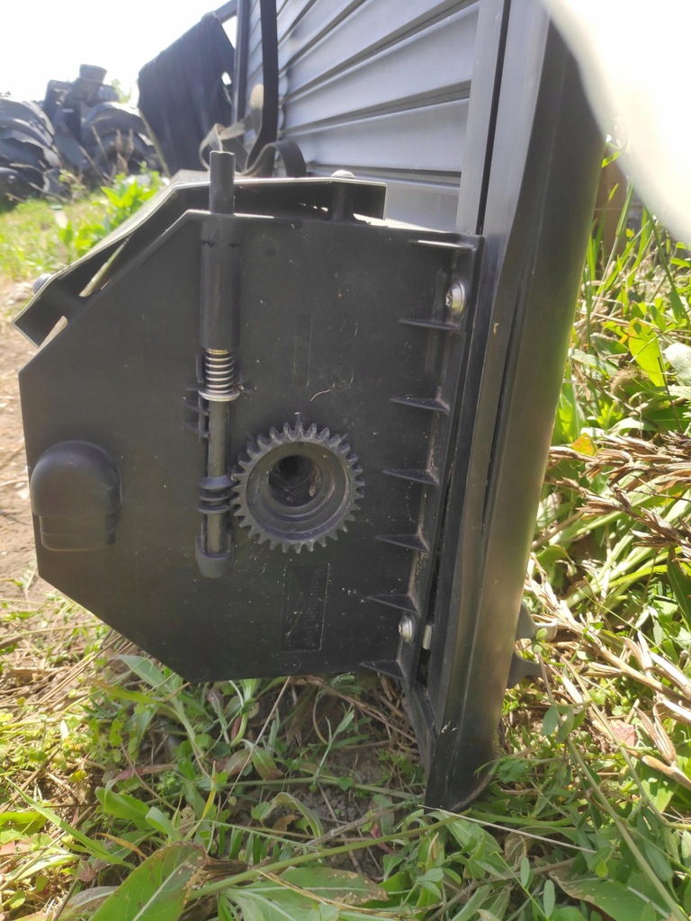 фото №12, Шторка кузов багажника toyota hilux viii mountaintop roll