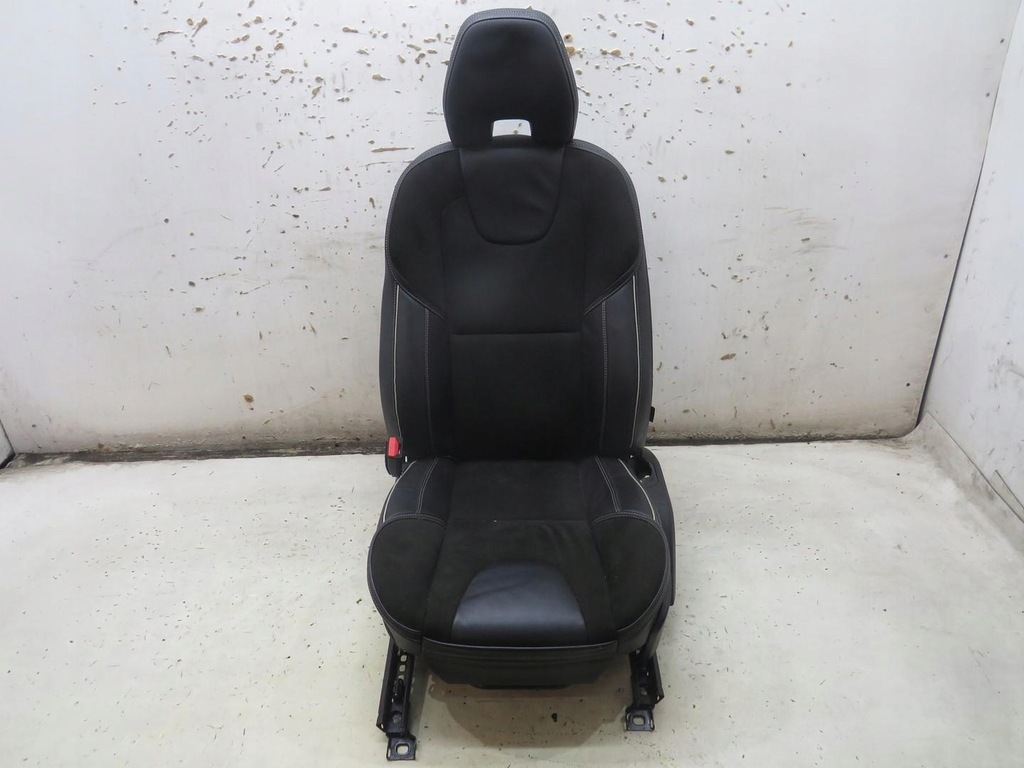 фото №1, Сидіння лівий передній перед напівшкіра volvo v40 ii
