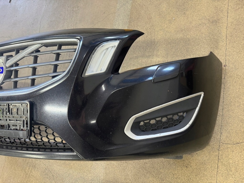 Бампер перед передний volvo v60 s60 - исправный Цена