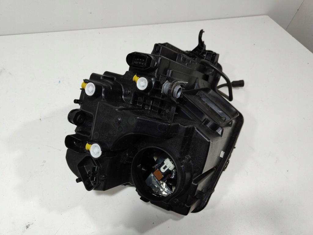 фото №8, Skoda karoq lift лампа левый перед 57b941009