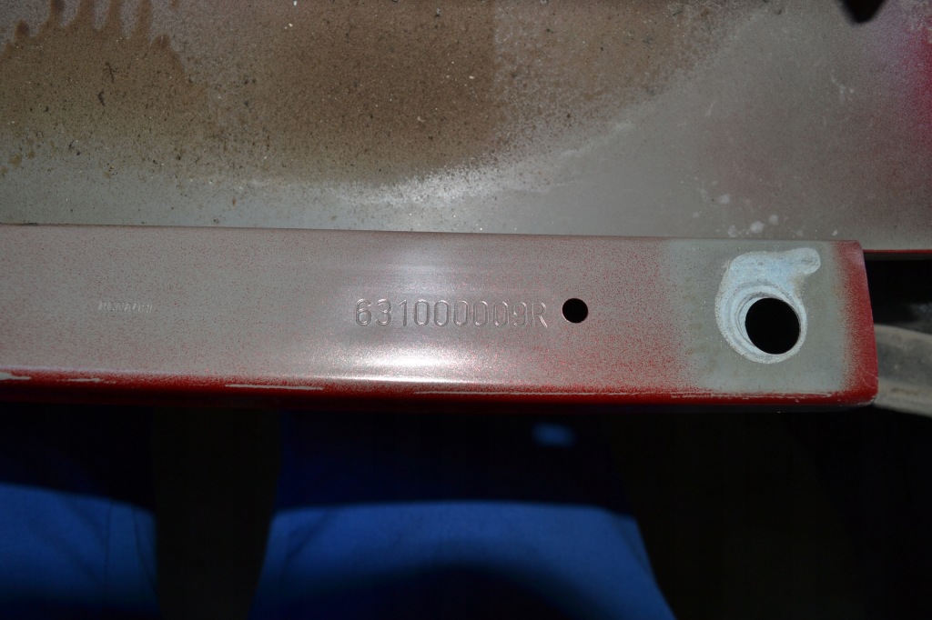 Крыло  правый  перед renault megane 3 рестайлинг Киев