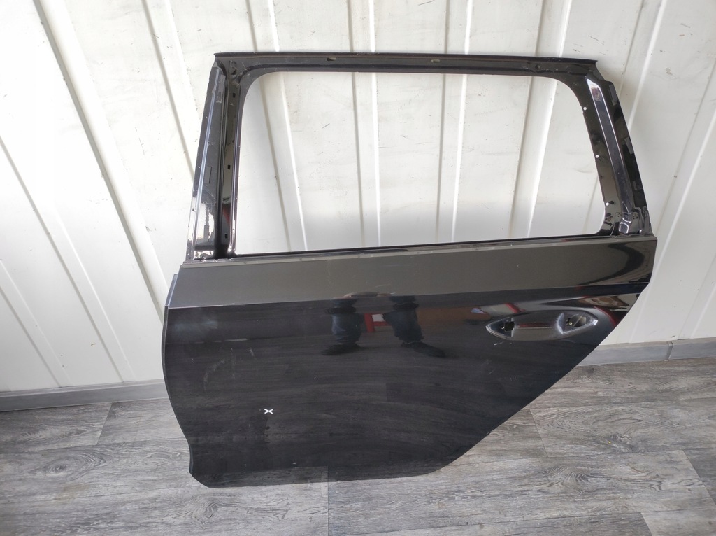 фото №1, Дверь ------- skoda octavia iv kombi задние левая ------ poznań ------ giełda