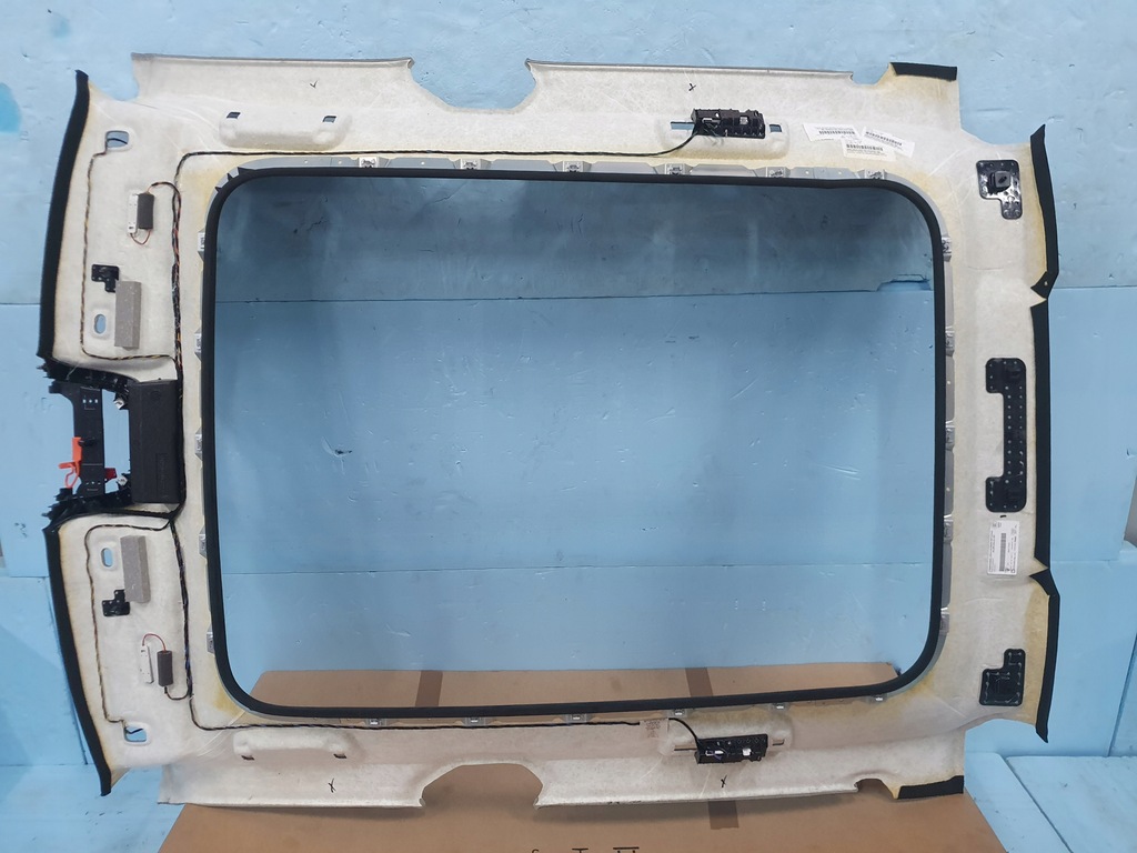 фото №6, Потолок потолок porsche taycan 9j1 оригинальная