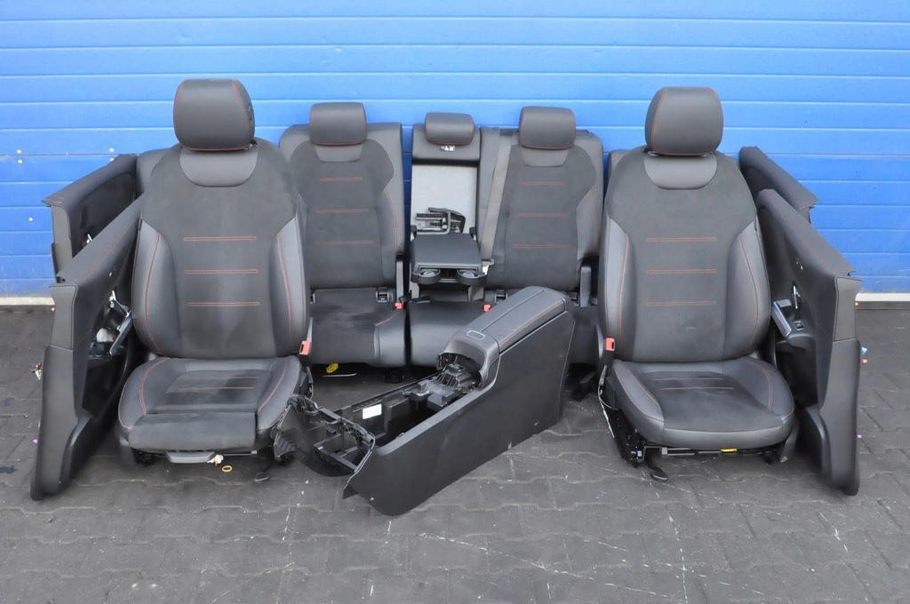 фото №1, Mercedes eqb x243 перехідник салону сидіння заднє сидіння сидіння обшивки